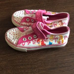 Disney kids shoes size 9/10
